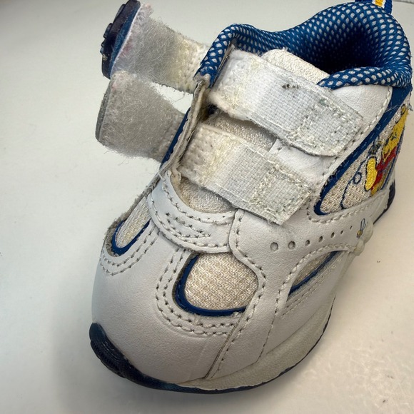 Kids Winnie the Pooh Size 3 Smartfit White Blue Velcro Sneakers Vintage 90s - Picture 10 of 15